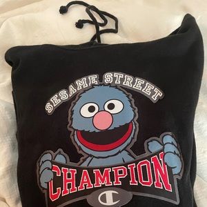 Sesame Street x Champion hoodie Grover edition